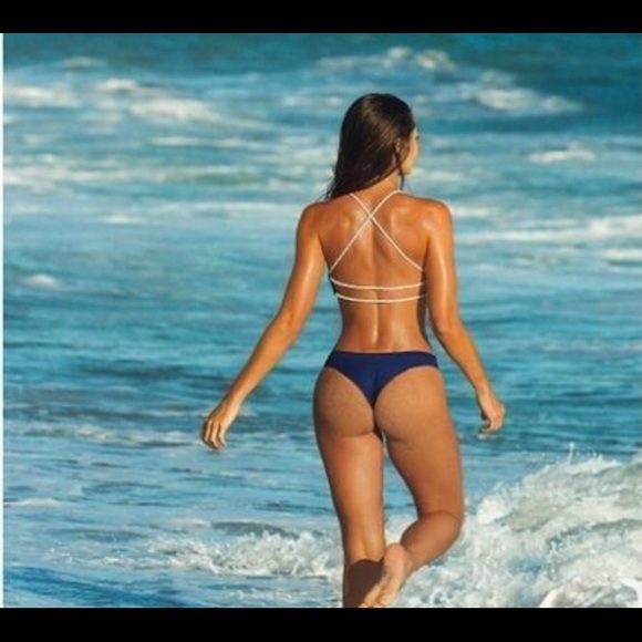 Ayra Swim one piece - Picture 2 of 6